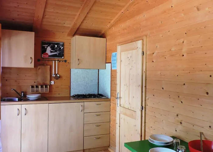 Reno Village * カザル・ボルセッティ